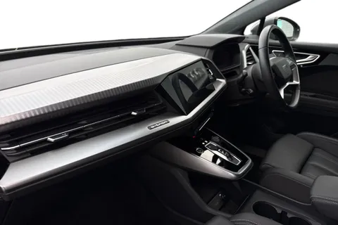 EJ24LVD Audi Q4 e-tron Q4  Sport 45 e-tron  210,00 kW Thumbnail #16