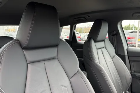 EJ24LVD Audi Q4 e-tron Q4  Sport 45 e-tron  210,00 kW Thumbnail #25