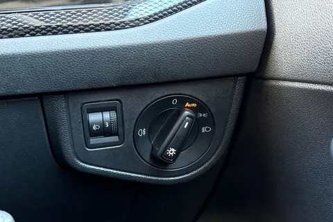 YJ23SBN Volkswagen Polo 1.0 Life 5dr | Automatic Lights | Wireless App-Connect Thumbnail #26