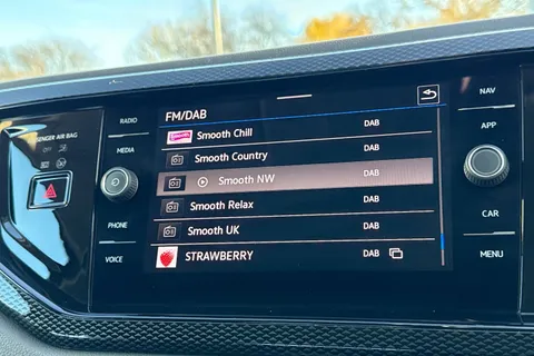 YJ23SBN Volkswagen Polo 1.0 Life 5dr | Automatic Lights | Wireless App-Connect Thumbnail #29