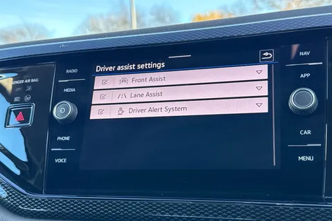 YJ23SBN Volkswagen Polo 1.0 Life 5dr | Automatic Lights | Wireless App-Connect Thumbnail #32