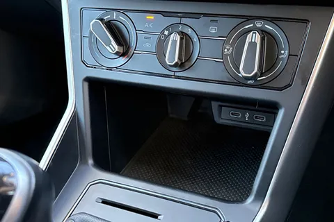 YJ23SBN Volkswagen Polo 1.0 Life 5dr | Automatic Lights | Wireless App-Connect Thumbnail #33