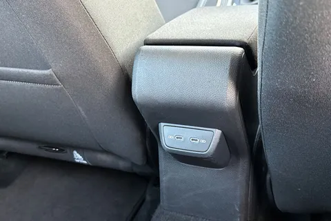 YJ23SBN Volkswagen Polo 1.0 Life 5dr | Automatic Lights | Wireless App-Connect Thumbnail #36