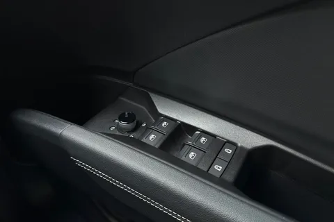 EJ24LVD Audi Q4 e-tron Q4  Sport 45 e-tron  210,00 kW Thumbnail #59