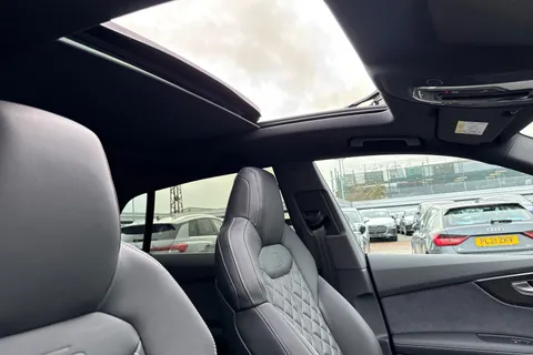  Audi SQ8 4.0 TFSI V8 Black Edition Tiptronic quattro Euro 6 (s/s) 5dr Thumbnail #25