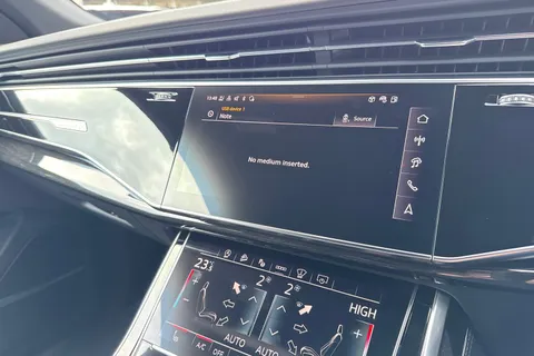  Audi SQ8 4.0 TFSI V8 Black Edition Tiptronic quattro Euro 6 (s/s) 5dr Thumbnail #34