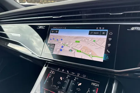  Audi SQ8 4.0 TFSI V8 Black Edition Tiptronic quattro Euro 6 (s/s) 5dr Thumbnail #37