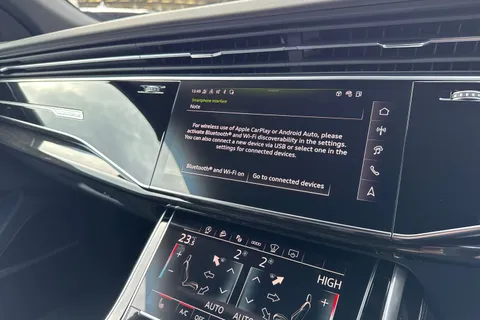  Audi SQ8 4.0 TFSI V8 Black Edition Tiptronic quattro Euro 6 (s/s) 5dr Thumbnail #39