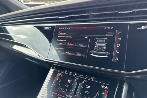  Audi SQ8 4.0 TFSI V8 Black Edition Tiptronic quattro Euro 6 (s/s) 5dr Thumbnail #42