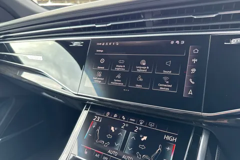  Audi SQ8 4.0 TFSI V8 Black Edition Tiptronic quattro Euro 6 (s/s) 5dr Thumbnail #46