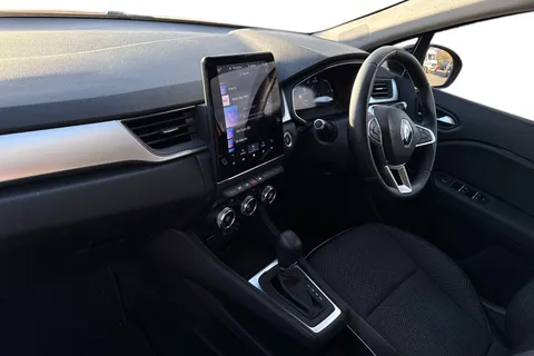 YB70SKZ Renault Captur 1.3 TCe S Edition EDC Euro 6 (s/s) 5dr Thumbnail #16