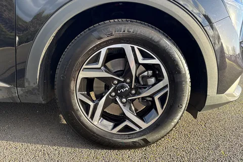 BG24UFM Kia Sportage 1.6 T-GDi 2 Euro 6 (s/s) 5dr Thumbnail #11