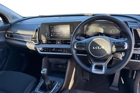 BG24UFM Kia Sportage 1.6 T-GDi 2 Euro 6 (s/s) 5dr Thumbnail #19