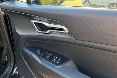 BG24UFM Kia Sportage 1.6 T-GDi 2 Euro 6 (s/s) 5dr Thumbnail #22