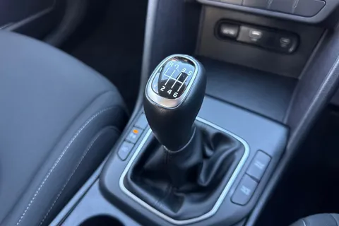 BG24UFM Kia Sportage 1.6 T-GDi 2 Euro 6 (s/s) 5dr Thumbnail #24