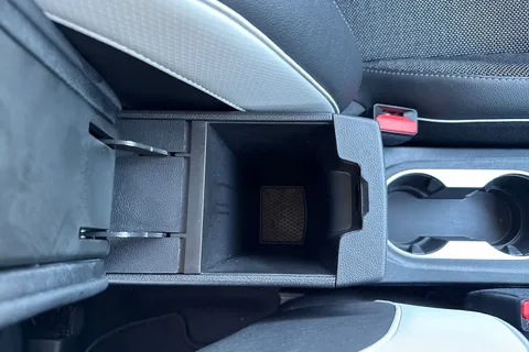 YB70SKZ Renault Captur 1.3 TCe S Edition EDC Euro 6 (s/s) 5dr Thumbnail #60