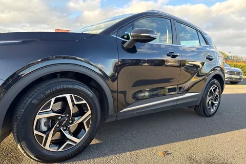 BG24UFM Kia Sportage 1.6 T-GDi 2 Euro 6 (s/s) 5dr Thumbnail #29