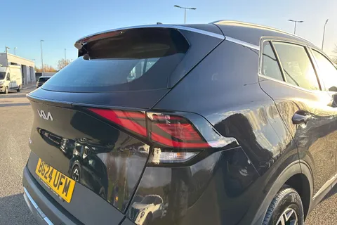 BG24UFM Kia Sportage 1.6 T-GDi 2 Euro 6 (s/s) 5dr Thumbnail #33