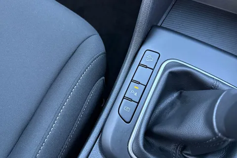 BG24UFM Kia Sportage 1.6 T-GDi 2 Euro 6 (s/s) 5dr Thumbnail #56