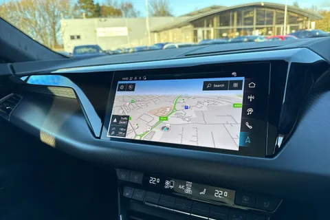 41 of 61 for Audi e-tron GT 105kWh Vorsprung Auto quattro 4dr