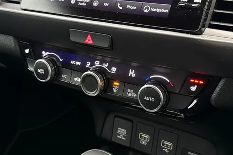 MV25DXJ Honda Jazz 1.5 i-MMD Hybrid Crosstar Advance 5dr eCVT Thumbnail #21