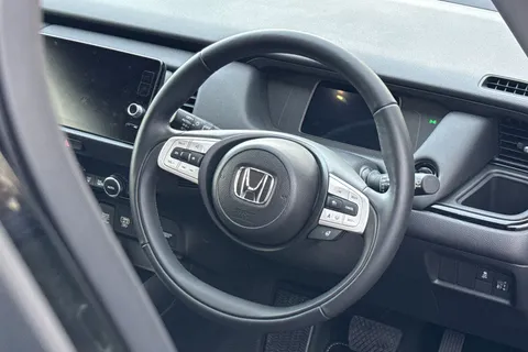 MV25DXJ Honda Jazz 1.5 i-MMD Hybrid Crosstar Advance 5dr eCVT Thumbnail #31