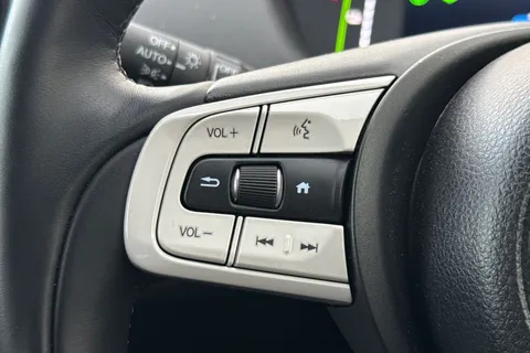 MV25DXJ Honda Jazz 1.5 i-MMD Hybrid Crosstar Advance 5dr eCVT Thumbnail #36