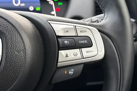 MV25DXJ Honda Jazz 1.5 i-MMD Hybrid Crosstar Advance 5dr eCVT Thumbnail #37