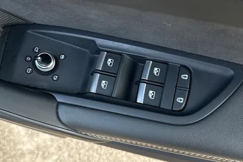 PN73OCX Audi Q5 Edition 1 40 TDI quattro 204 PS S tronic Thumbnail #22