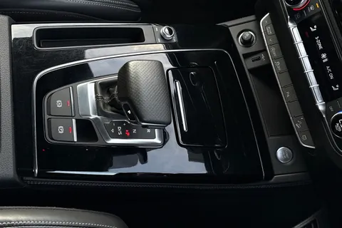 PN73OCX Audi Q5 Edition 1 40 TDI quattro 204 PS S tronic Thumbnail #24