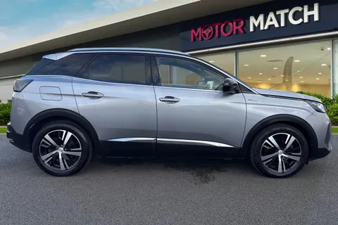 MT21HFM PEUGEOT 3008 1.6 13.2kWh GT Premium e-EAT Euro 6 (s/s) 5dr Thumbnail #4