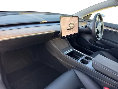 MC23PFK Tesla Model 3 Auto RWD 4dr Thumbnail #9