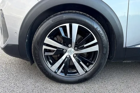 MT21HFM PEUGEOT 3008 1.6 13.2kWh GT Premium e-EAT Euro 6 (s/s) 5dr Thumbnail #14