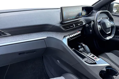 MT21HFM PEUGEOT 3008 1.6 13.2kWh GT Premium e-EAT Euro 6 (s/s) 5dr Thumbnail #16