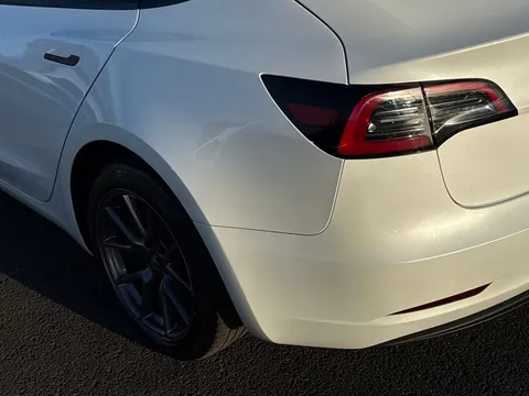 MC23PFK Tesla Model 3 Auto RWD 4dr Thumbnail #16