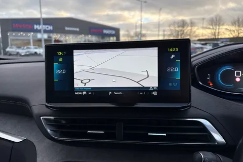 MT21HFM PEUGEOT 3008 1.6 13.2kWh GT Premium e-EAT Euro 6 (s/s) 5dr Thumbnail #18