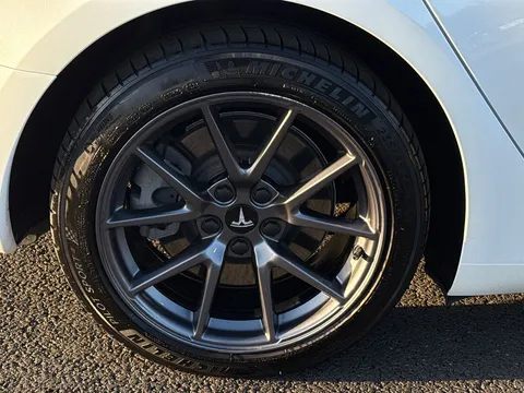 MC23PFK Tesla Model 3 Auto RWD 4dr Thumbnail #23