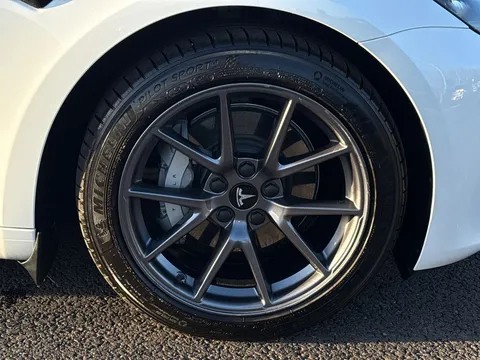 MC23PFK Tesla Model 3 Auto RWD 4dr Thumbnail #24