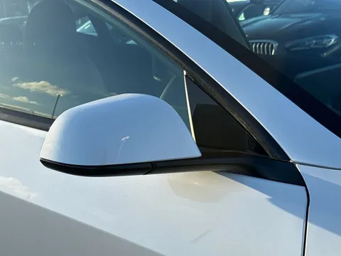 MC23PFK Tesla Model 3 Auto RWD 4dr Thumbnail #26