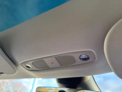 MC23PFK Tesla Model 3 Auto RWD 4dr Thumbnail #34