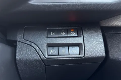 MT21HFM PEUGEOT 3008 1.6 13.2kWh GT Premium e-EAT Euro 6 (s/s) 5dr Thumbnail #43