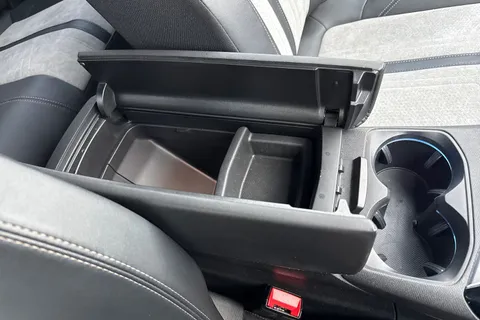 MT21HFM PEUGEOT 3008 1.6 13.2kWh GT Premium e-EAT Euro 6 (s/s) 5dr Thumbnail #61