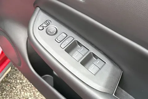 MV25DXZ Honda Jazz 1.5 i-MMD Hybrid Crosstar Advance 5dr eCVT Thumbnail #23