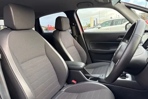 MV25DXZ Honda Jazz 1.5 i-MMD Hybrid Crosstar Advance 5dr eCVT Thumbnail #24