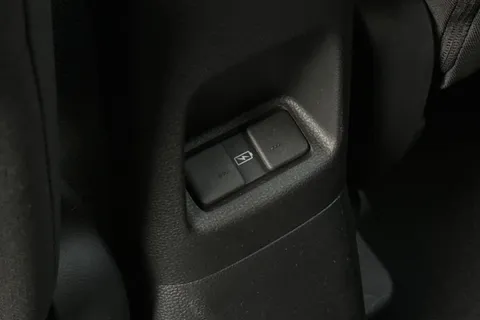 MV25DXZ Honda Jazz 1.5 i-MMD Hybrid Crosstar Advance 5dr eCVT Thumbnail #34