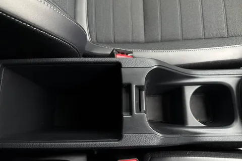 MV25DXZ Honda Jazz 1.5 i-MMD Hybrid Crosstar Advance 5dr eCVT Thumbnail #42