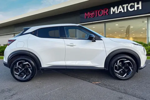 PK72YCP Nissan Juke 1.0 DIG-T N-Connecta DCT Auto Euro 6 (s/s) 5dr Thumbnail #4