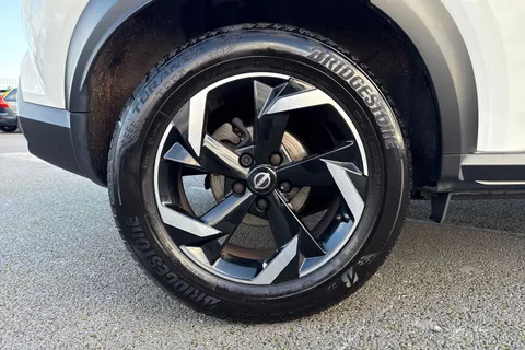 PK72YCP Nissan Juke 1.0 DIG-T N-Connecta DCT Auto Euro 6 (s/s) 5dr Thumbnail #12