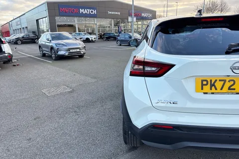 PK72YCP Nissan Juke 1.0 DIG-T N-Connecta DCT Auto Euro 6 (s/s) 5dr Thumbnail #32