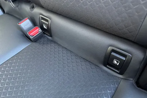 PK72YCP Nissan Juke 1.0 DIG-T N-Connecta DCT Auto Euro 6 (s/s) 5dr Thumbnail #36